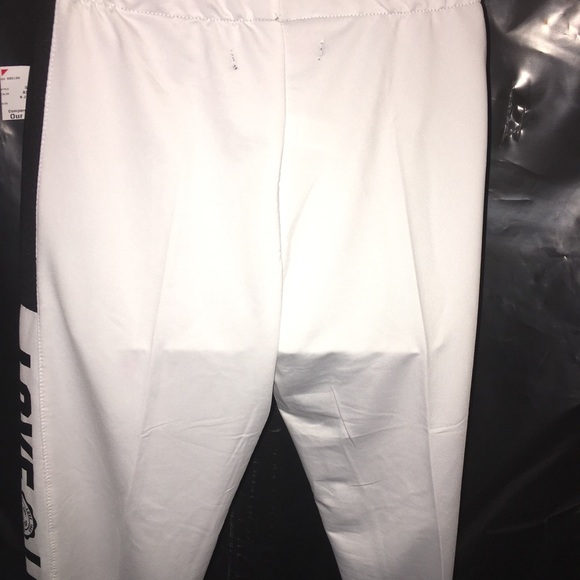 Love pants, white color Size Juniors M - Picture 3 of 8
